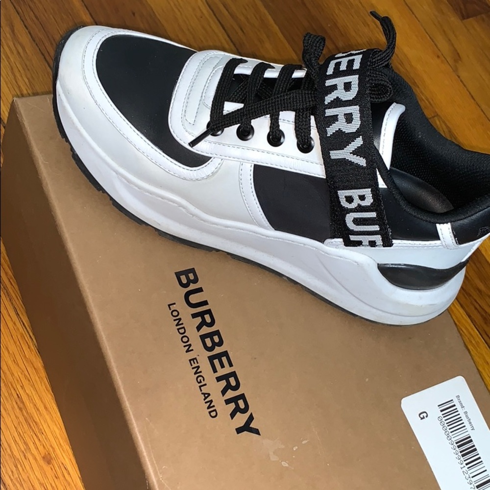 Burberry Sneakers